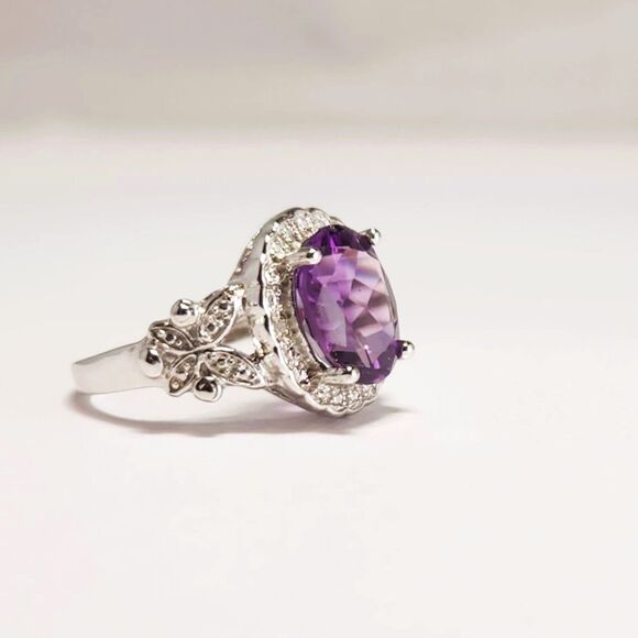 Amethyst Ring 3.1 Carats Sterling Silver Size 7 - Picture 2 of 8